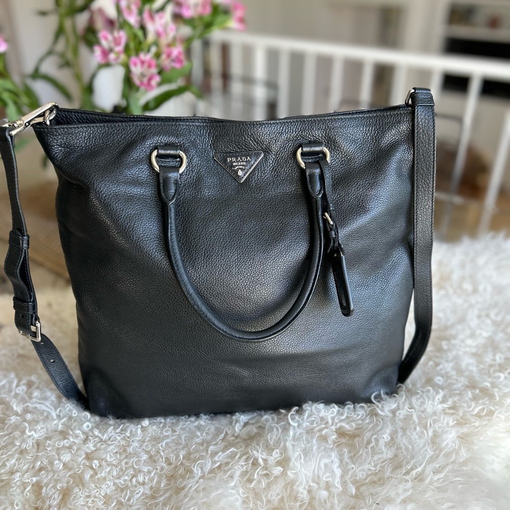 PRADA Vitello Phoenix Nero